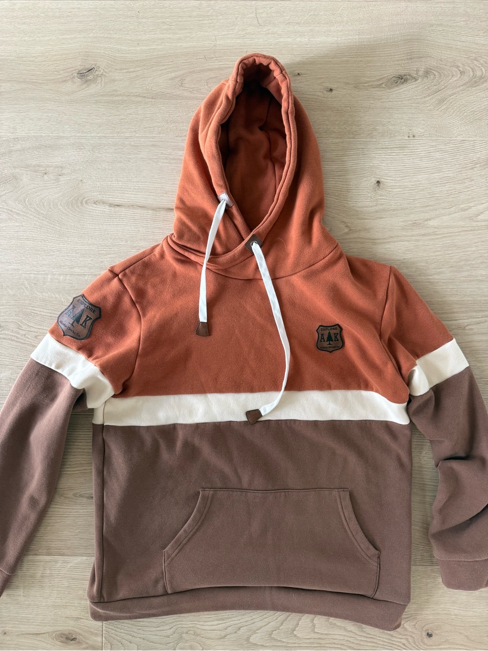 Colorblock Hooded Sweatshirt in Rust, Cream & Brown
